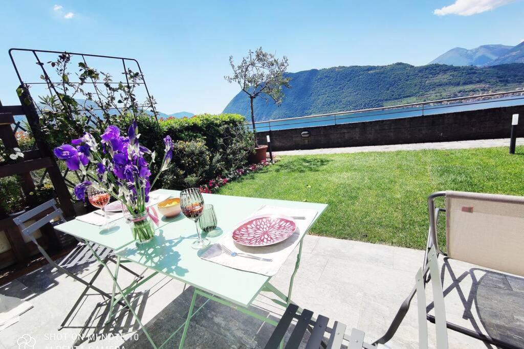 Gioiello Sul Lago D'Iseo Sale Marasino Extérieur photo
